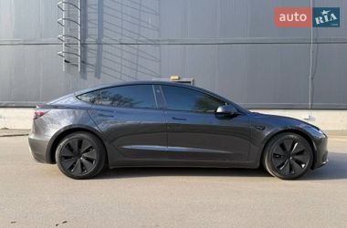 Седан Tesla Model 3 2024 в Киеве