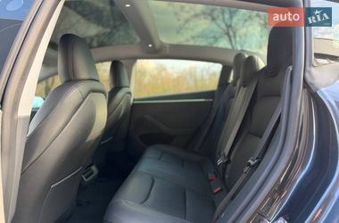 Седан Tesla Model 3 2024 в Киеве
