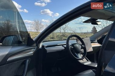 Седан Tesla Model 3 2022 в Монастириській