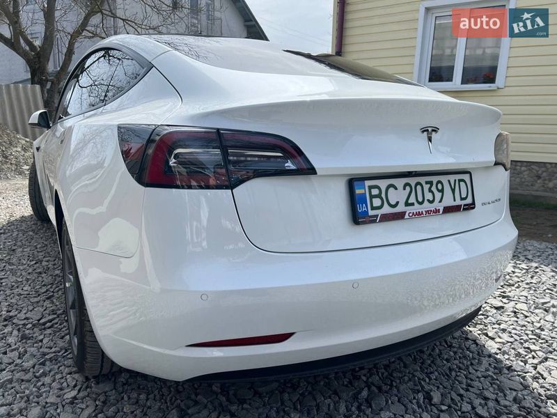 Седан Tesla Model 3 2022 в Дрогобичі фото 14 Седан Tesla Model 3 2022 в Дрогобичі