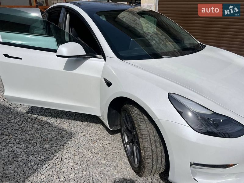 Седан Tesla Model 3 2022 в Дрогобичі фото 30 Седан Tesla Model 3 2022 в Дрогобичі
