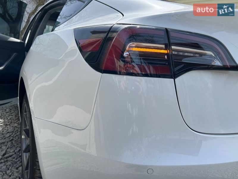 Седан Tesla Model 3 2022 в Дрогобичі фото 35 Седан Tesla Model 3 2022 в Дрогобичі