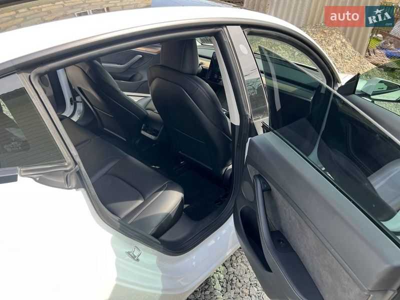 Седан Tesla Model 3 2022 в Дрогобичі фото 43 Седан Tesla Model 3 2022 в Дрогобичі