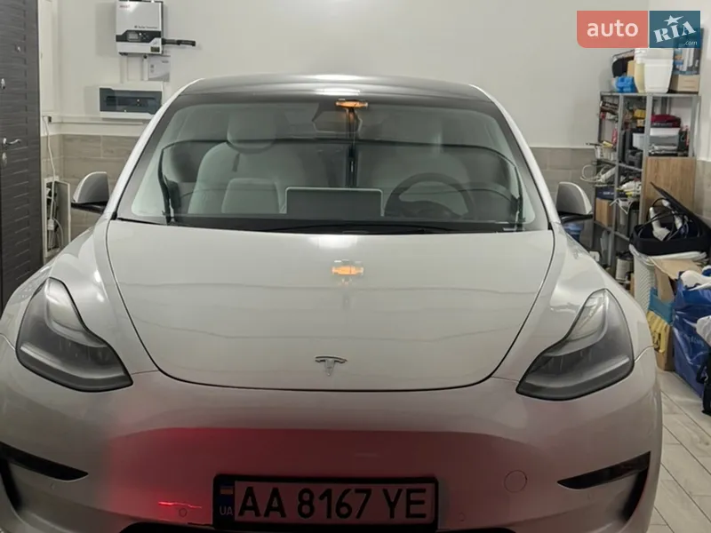 Tesla Model 3 2021