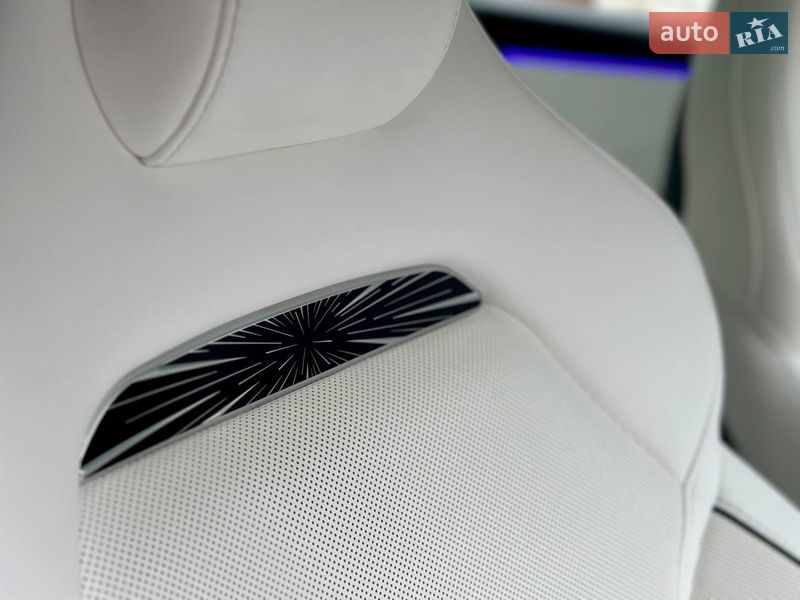 Седан Tesla Model 3 2025 в Києві