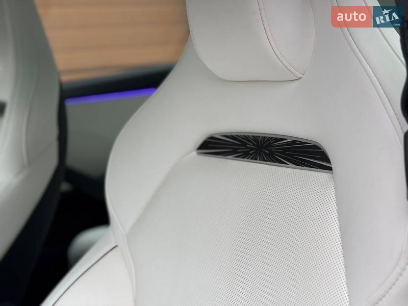 Седан Tesla Model 3 2025 в Києві