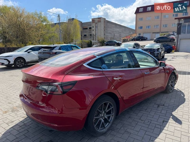 Седан Tesla Model 3 2018 в Луцьку фото 5 Седан Tesla Model 3 2018 в Луцьку