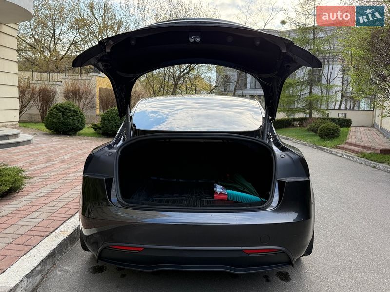 Седан Tesla Model 3 2024 в Києві фото 5 Седан Tesla Model 3 2024 в Києві