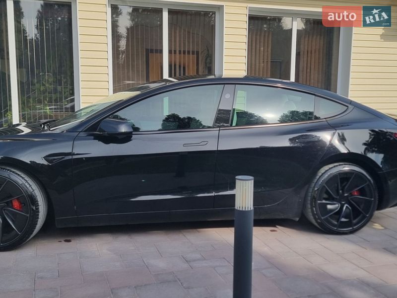 Седан Tesla Model 3 2024 в Черновцах фото 2 Седан Tesla Model 3 2024 в Черновцах
