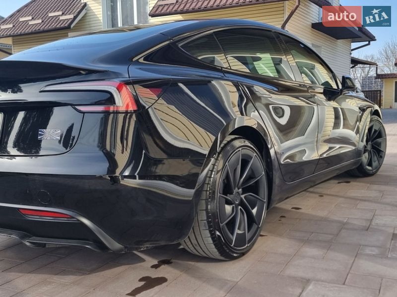 Седан Tesla Model 3 2024 в Черновцах фото 8 Седан Tesla Model 3 2024 в Черновцах