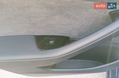 Седан Tesla Model 3 2019 в Києві
