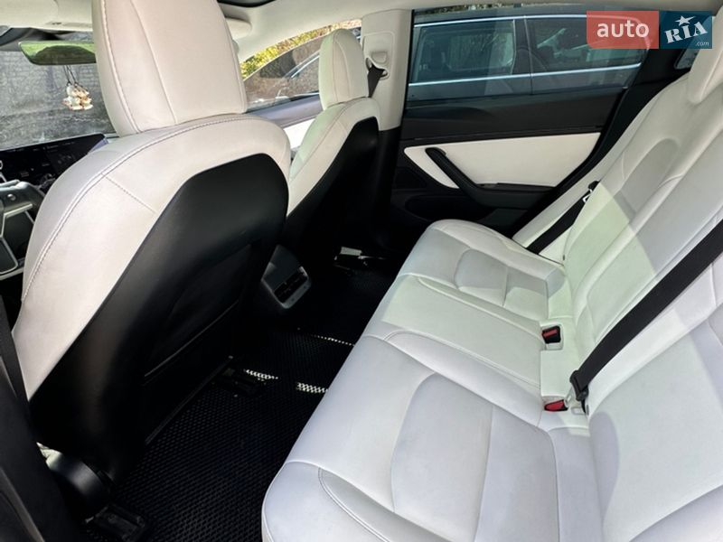Седан Tesla Model 3 2019 в Луцьку фото 11 Седан Tesla Model 3 2019 в Луцьку