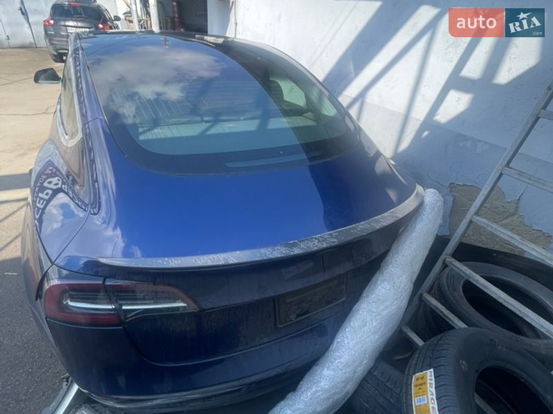 Седан Tesla Model 3 2019 в Одессе