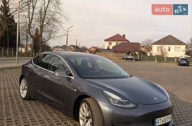 Седан Tesla Model 3 2019 в Коломиї