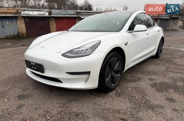 Седан Tesla Model 3 2018 в Києві