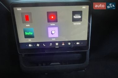 Седан Tesla Model 3 2024 в Киеве