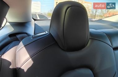 Седан Tesla Model 3 2023 в Кропивницком