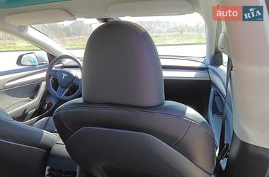Седан Tesla Model 3 2023 в Кропивницком