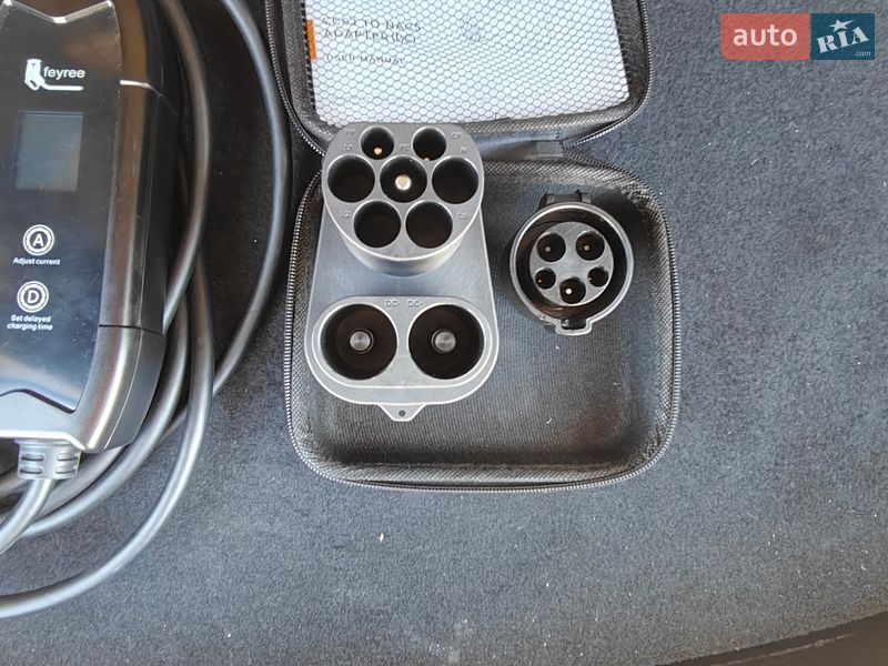 Седан Tesla Model 3 2023 в Кропивницком