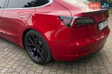 Седан Tesla Model 3 2020 в Перемышлянах