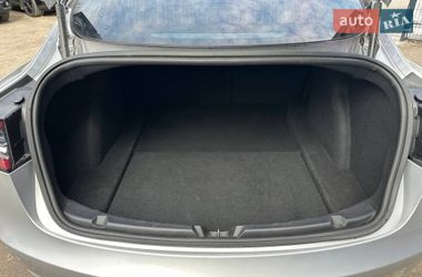 Седан Tesla Model 3 2018 в Виннице