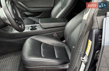Седан Tesla Model 3 2022 в Дніпрі