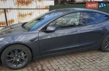 Седан Tesla Model 3 2022 в Львові