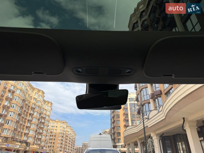 Седан Tesla Model 3 2022 в Києві