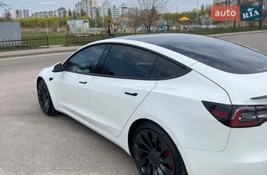 Седан Tesla Model 3 2022 в Києві