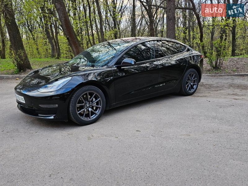 Седан Tesla Model 3 2018 в Дніпрі фото Седан Tesla Model 3 2018 в Дніпрі