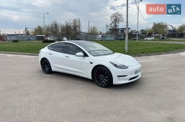 Седан Tesla Model 3 2022 в Києві
