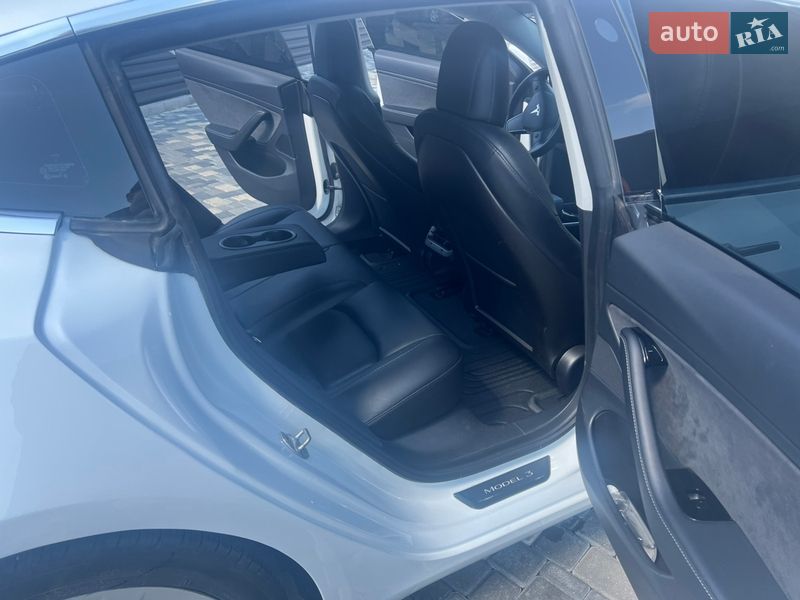 Седан Tesla Model 3 2019 в Миколаєві