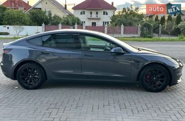 Седан Tesla Model 3 2021 в Ужгороде