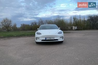 Седан Tesla Model 3 2021 в Борисполе