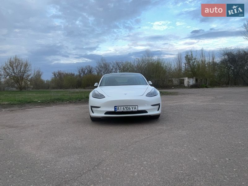 Седан Tesla Model 3 2021 в Борисполе