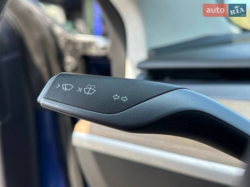 Седан Tesla Model 3 2018 в Днепре