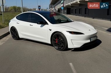 Седан Tesla Model 3 2024 в Києві
