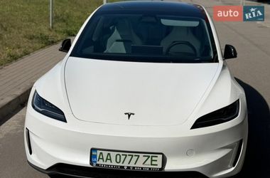 Седан Tesla Model 3 2024 в Києві