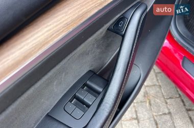 Седан Tesla Model 3 2022 в Львові
