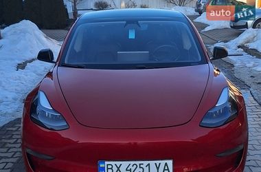Седан Tesla Model 3 2021 в Хмельницькому