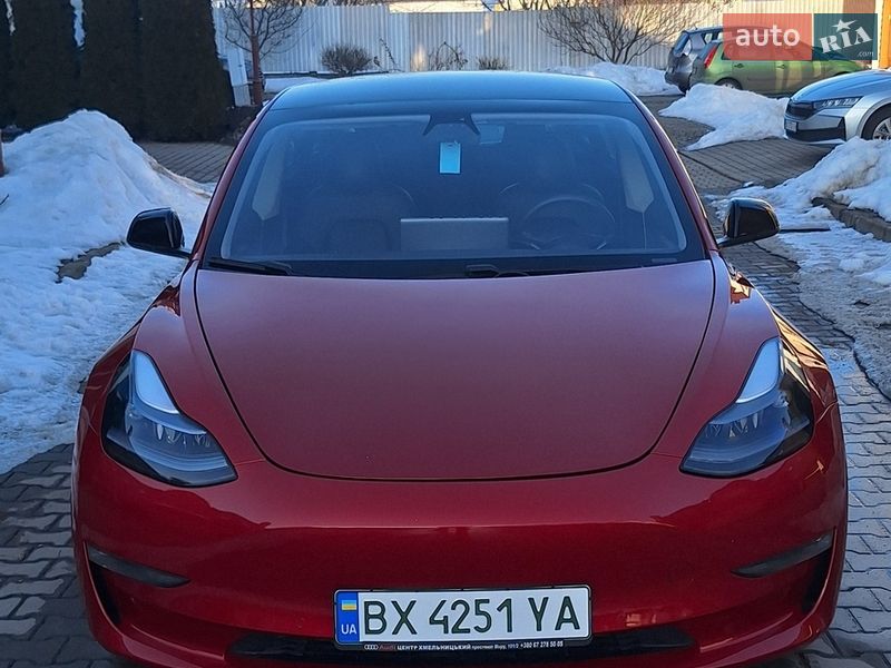 Tesla Model 3 2021