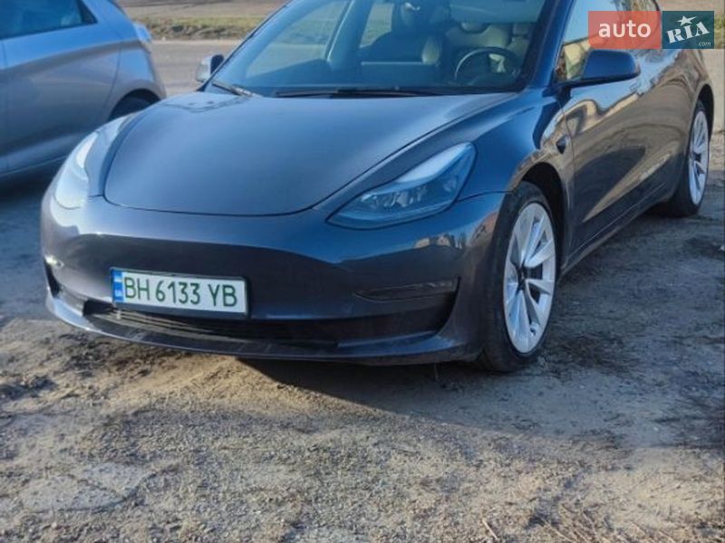 Tesla Model 3 2023