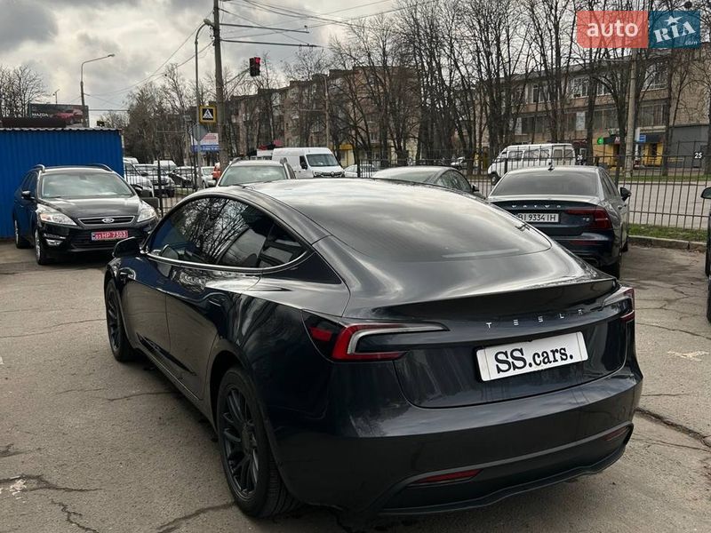 Седан Tesla Model 3 2024 в Полтаве