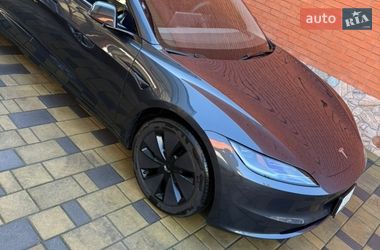Седан Tesla Model 3 2024 в Днепре