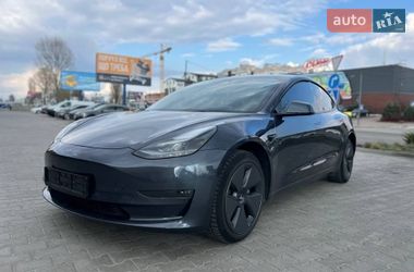 Седан Tesla Model 3 2023 в Києві