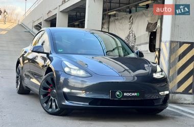 Седан Tesla Model 3 2021 в Киеве
