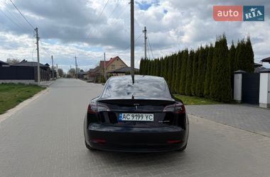 Седан Tesla Model 3 2022 в Луцке