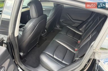 Седан Tesla Model 3 2022 в Луцке