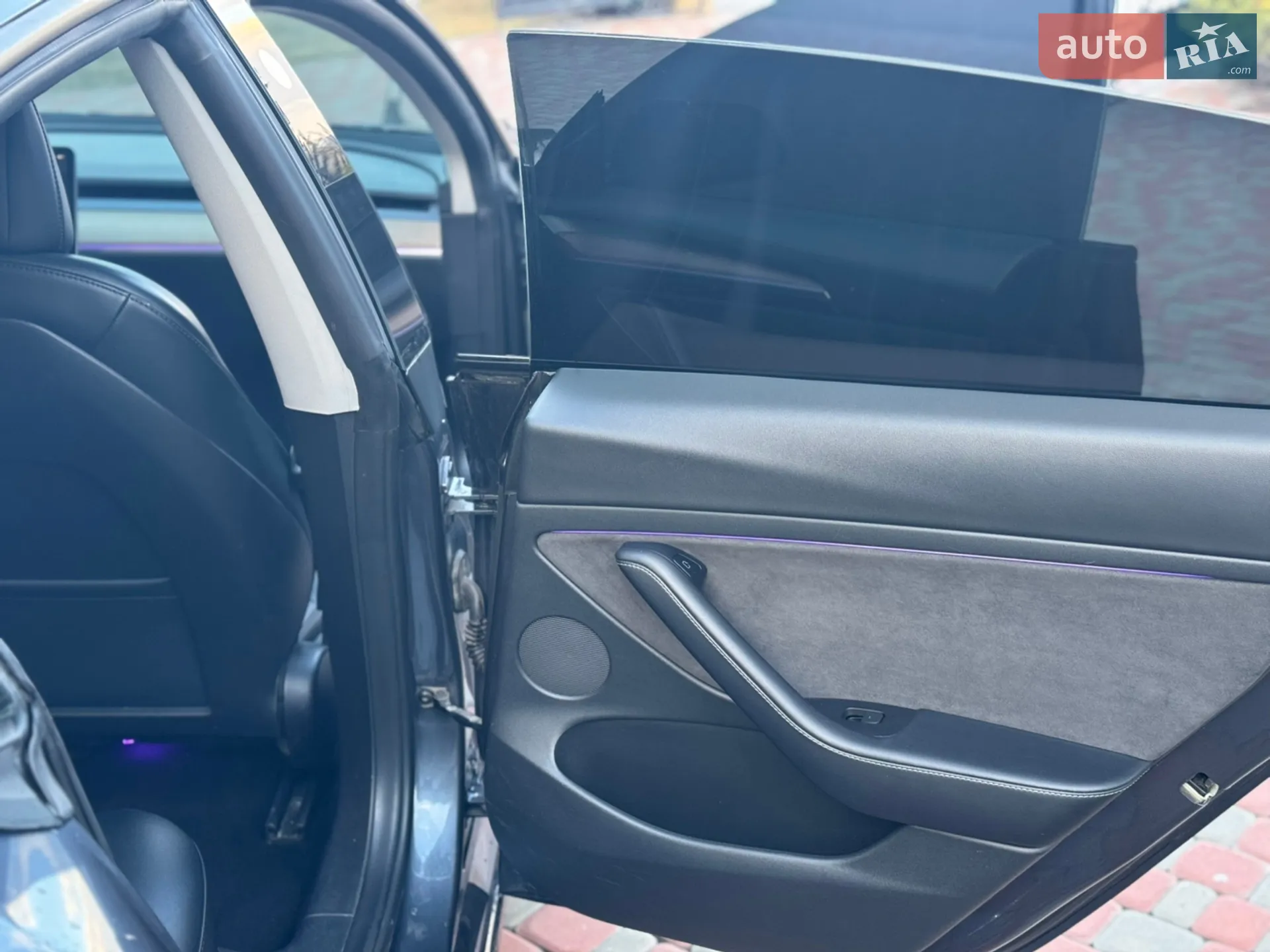 2022 Tesla Model 3 - мініатюра 13