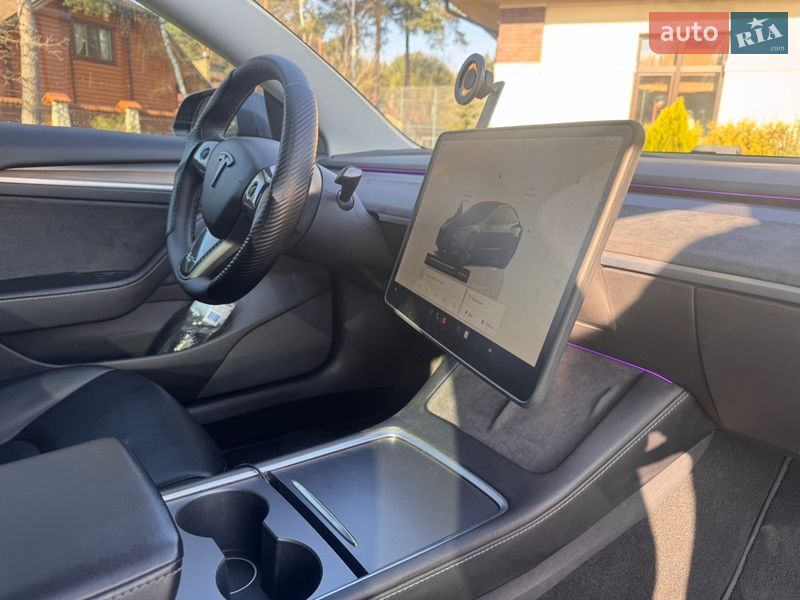 Седан Tesla Model 3 2022 в Львове